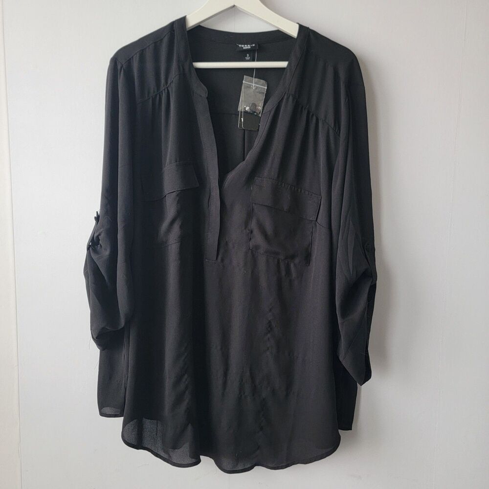 Torrid womens harper georgette pullover 3/4 roll tab sleeve top sz 3x Split neck